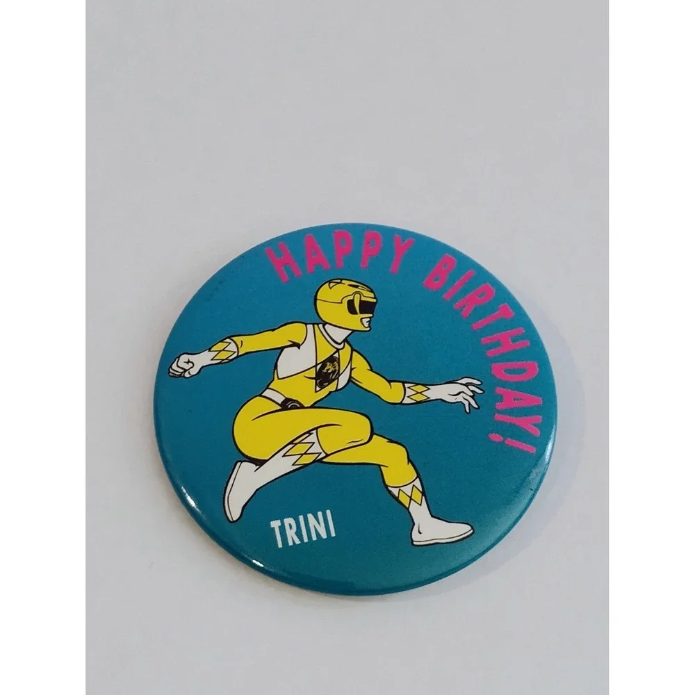 Vintage 1993‎ power rangers pin button yellow ranger Trini